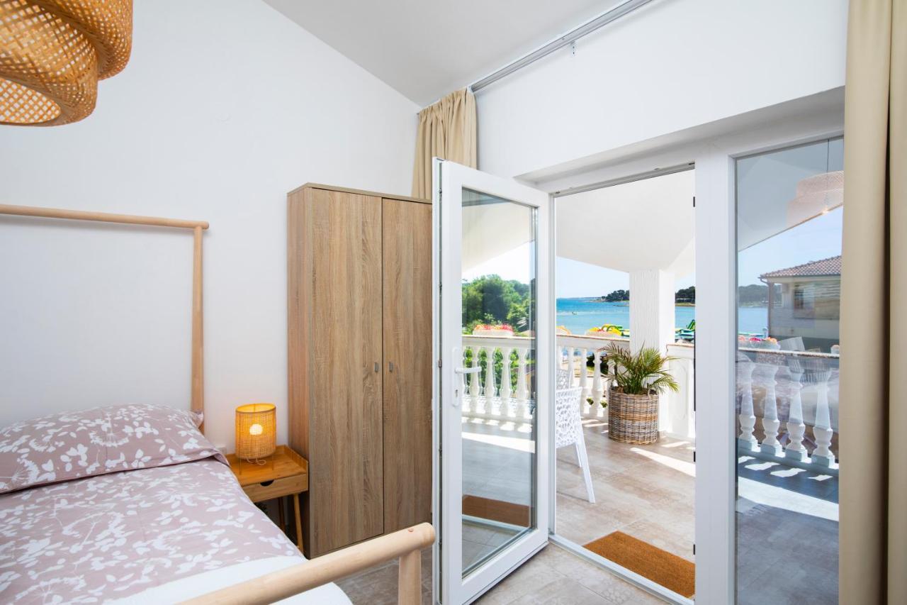 Apartments And Rooms Jakic Μεντουλίν Εξωτερικό φωτογραφία