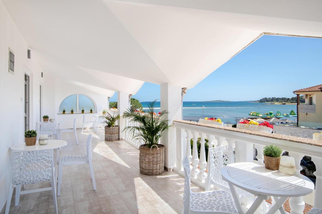 Apartments And Rooms Jakic Μεντουλίν Εξωτερικό φωτογραφία