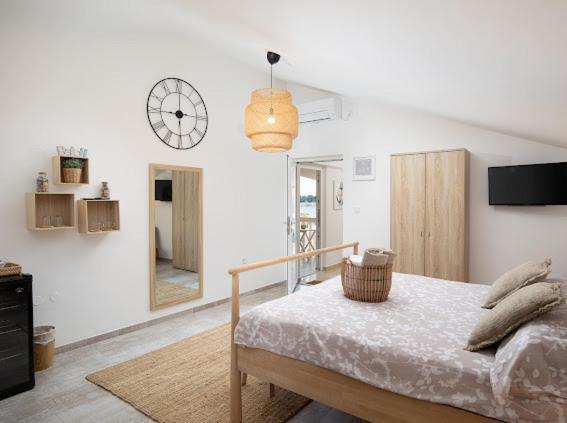 Apartments And Rooms Jakic Μεντουλίν Εξωτερικό φωτογραφία