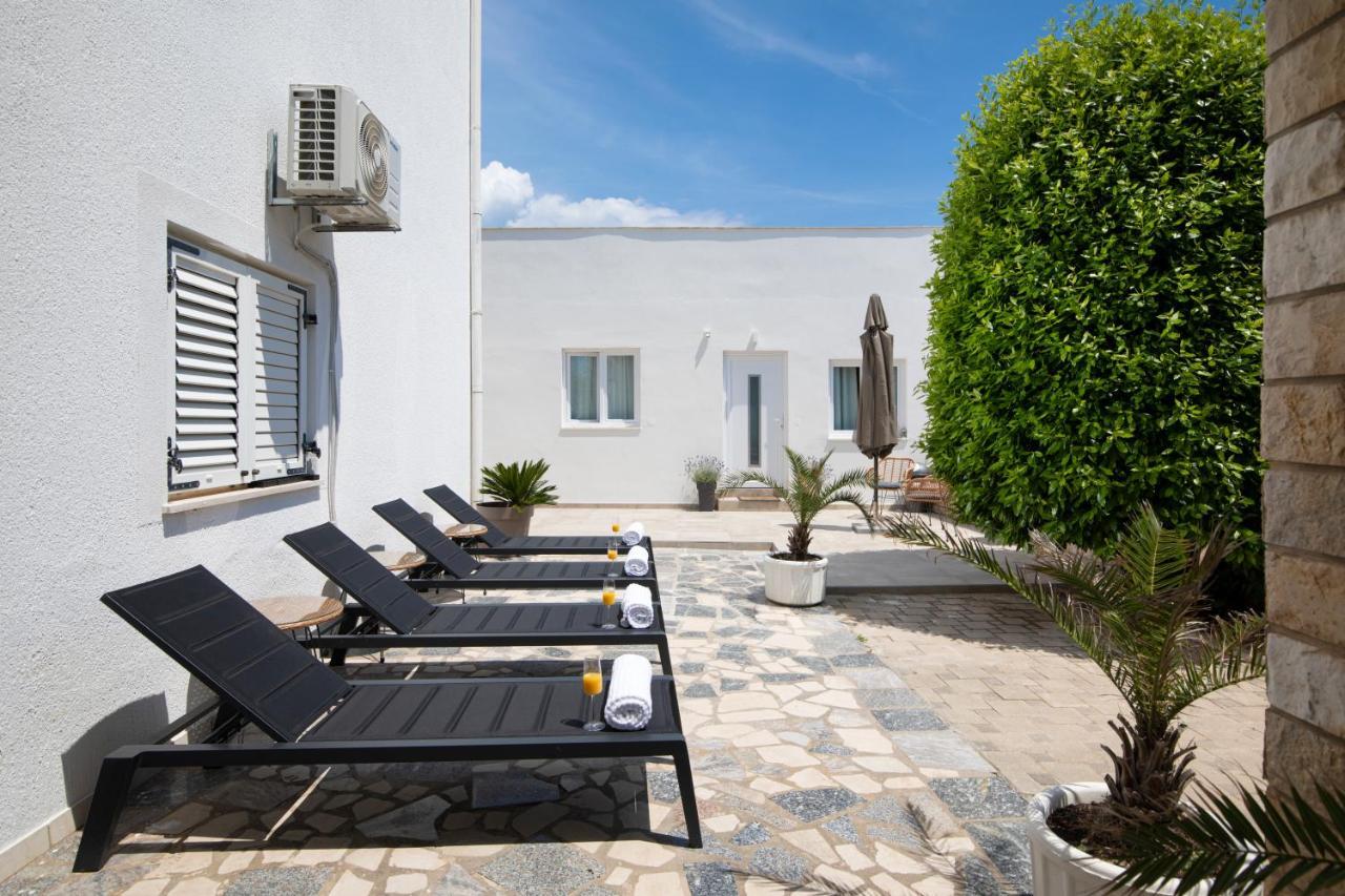 Apartments And Rooms Jakic Μεντουλίν Εξωτερικό φωτογραφία