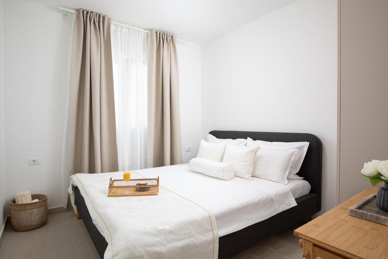 Apartments And Rooms Jakic Μεντουλίν Εξωτερικό φωτογραφία