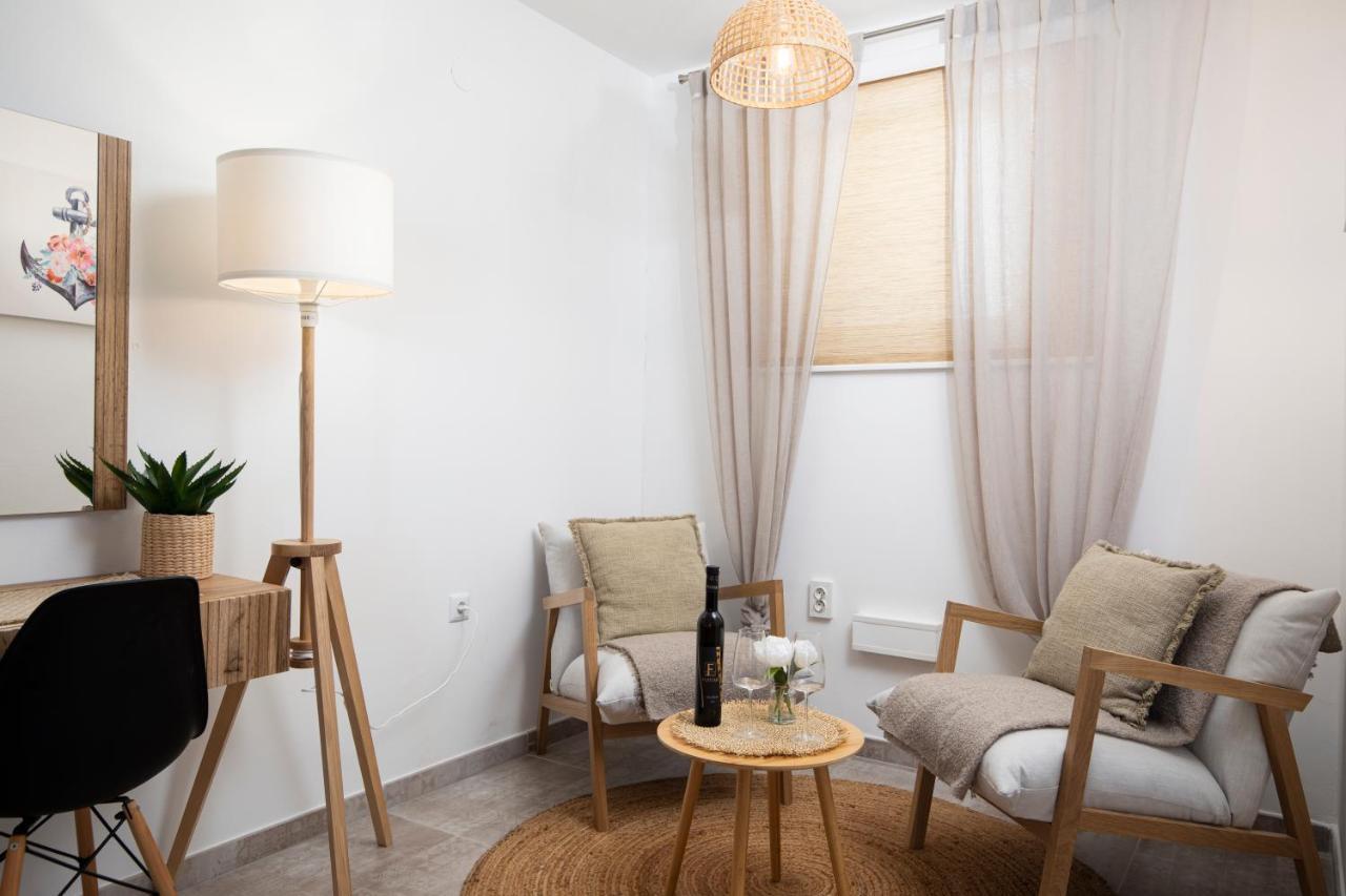 Apartments And Rooms Jakic Μεντουλίν Εξωτερικό φωτογραφία