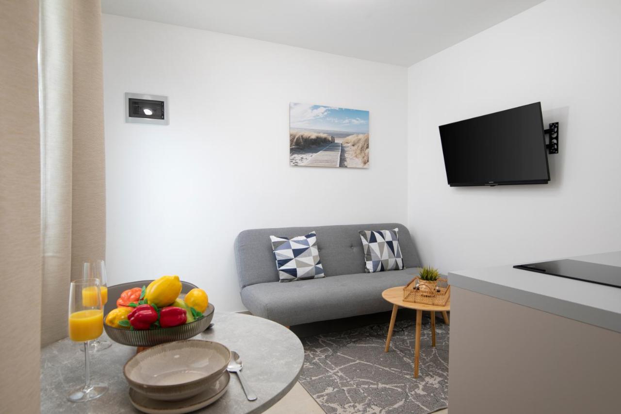 Apartments And Rooms Jakic Μεντουλίν Εξωτερικό φωτογραφία