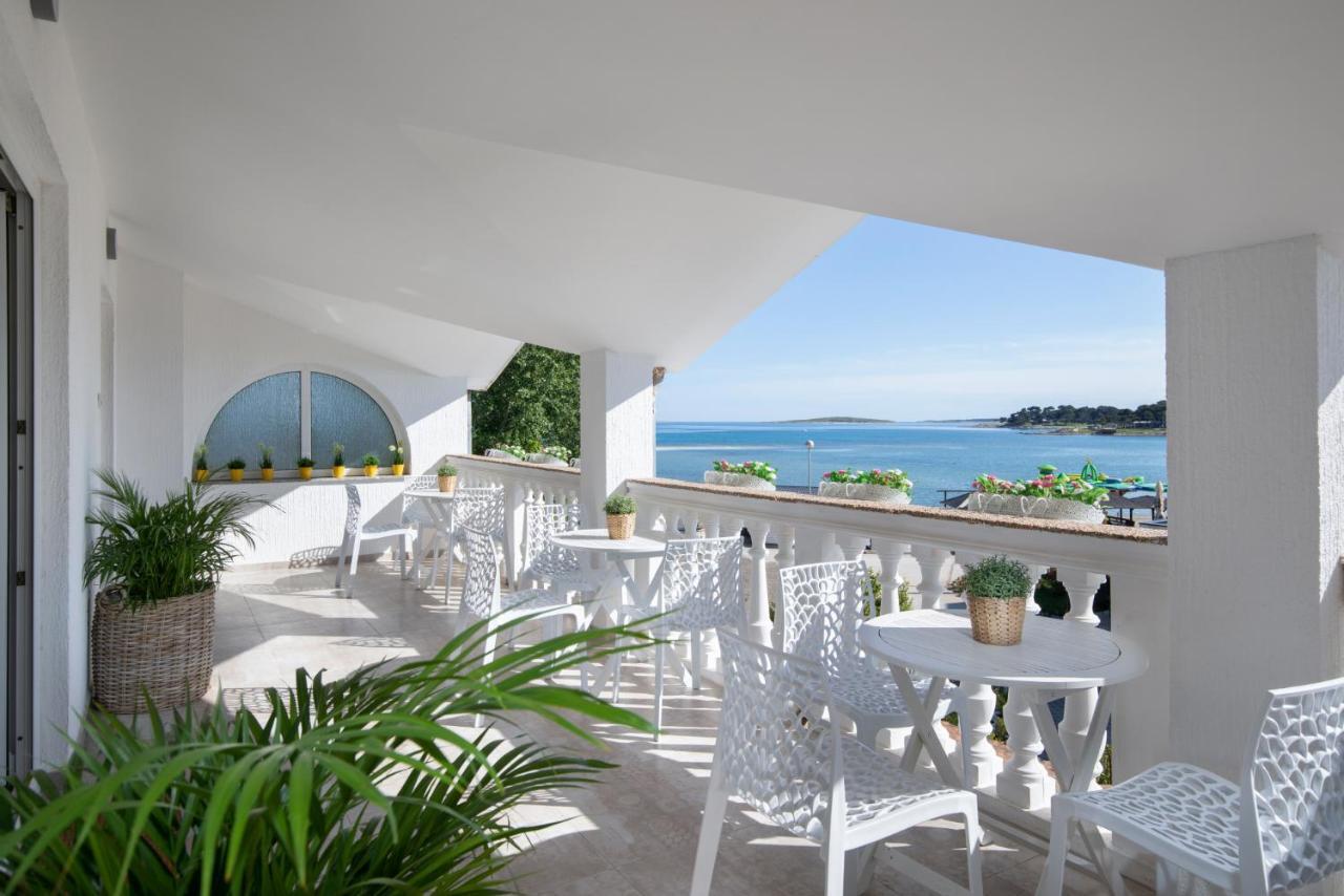 Apartments And Rooms Jakic Μεντουλίν Εξωτερικό φωτογραφία